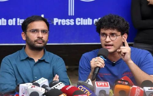 ‘রাজদণ্ডকে ভয় পাই না!’ জেল থেকে বেরিয়েই SIR নিয়ে মহাযুদ্ধের হুঙ্কার, জ্ঞানেশ কুমারের পদত্যাগের দাবিতে আরও আক্রমণাত্মক CJP
