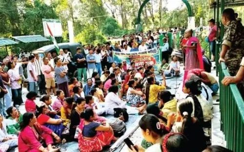 রাজাভাতখাওয়ায় আন্দোলনের ঝাঁঝ বাড়ছে, ডুয়ার্সকন্যার পাশে আমরণ রিলে অনশনের হুমকি!
